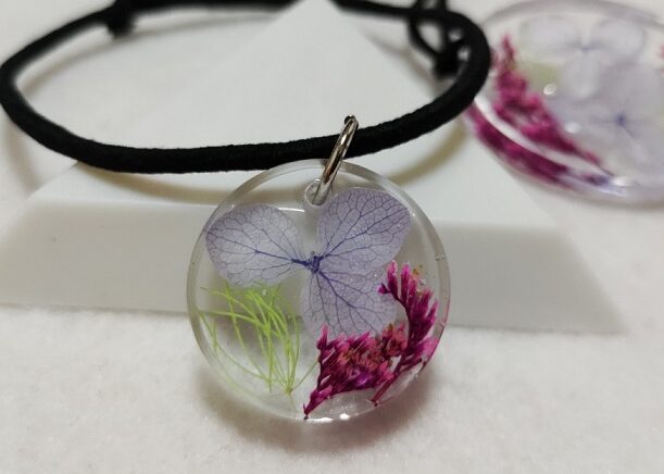 ドライフラワー紫陽花のレジンヘアゴム