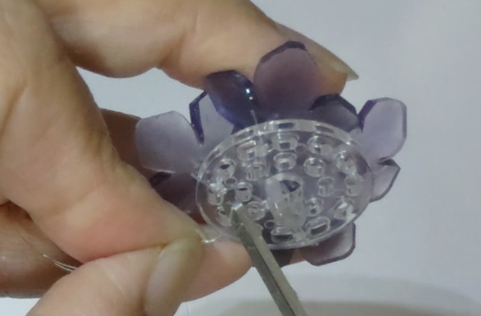 プラバンの紫陽花ヘアアクセサリーの作り方45