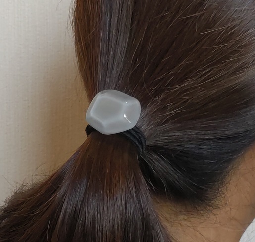 くすみカラーで水面レジンヘアゴムの作り方16