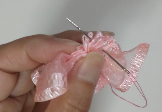 リボンポンポンのヘアゴム作り方7