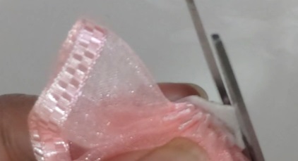 リボンポンポンのヘアゴム作り方14