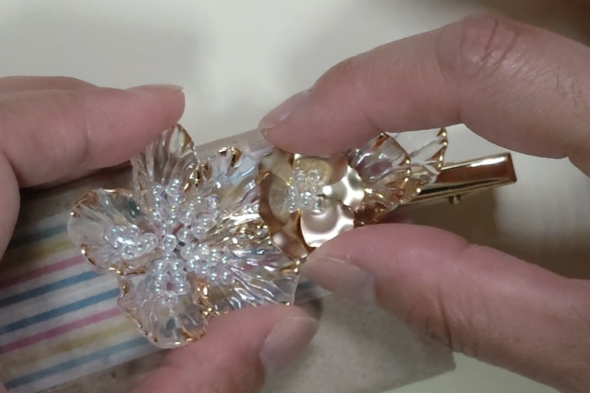 partsclubフラワーパーツとビーズのヘアクリップ作り方32