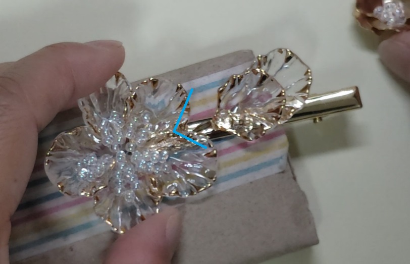 partsclubフラワーパーツとビーズのヘアクリップ作り方34