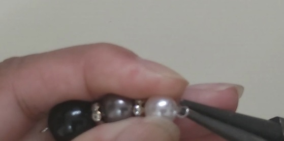 9ピンで作るビーズヘアゴム作り方5