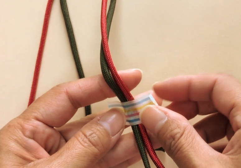 パラコードでヘアゴムの作り方5