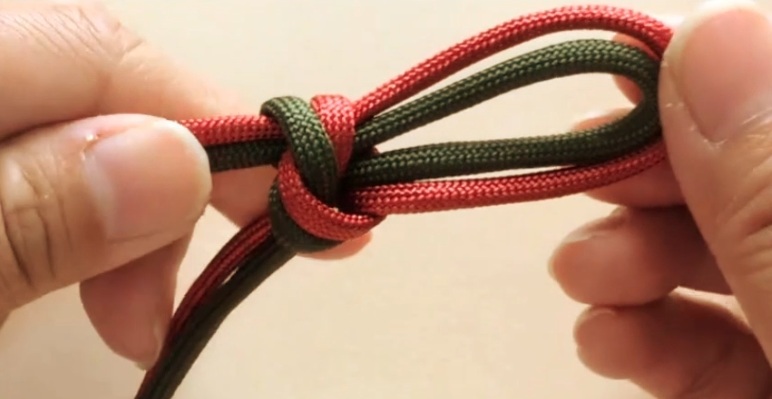 パラコードでヘアゴムの作り方11
