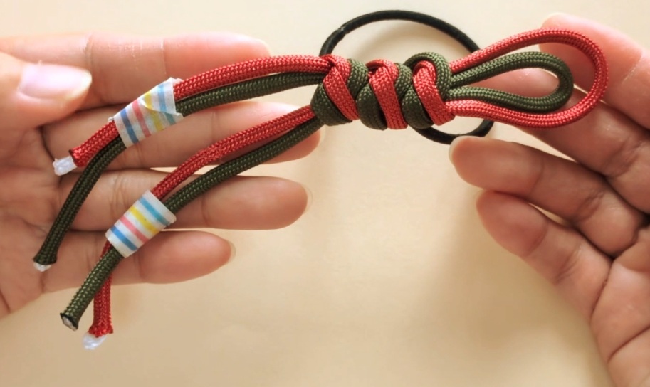 パラコードでヘアゴムの作り方18