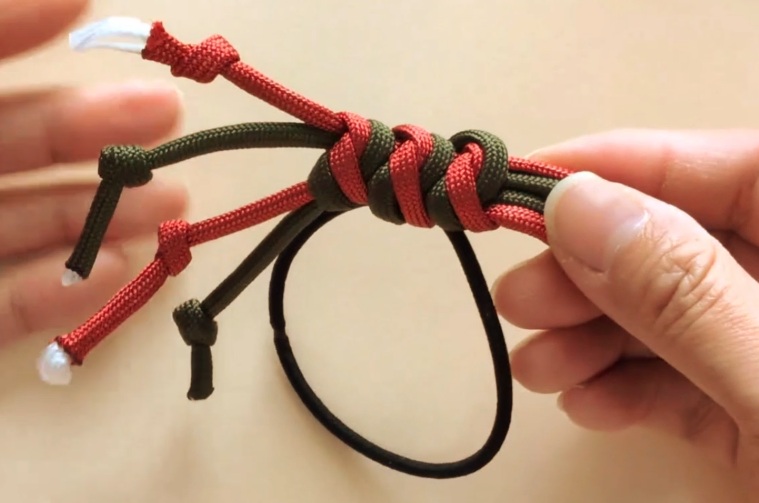 パラコードでヘアゴムの作り方19