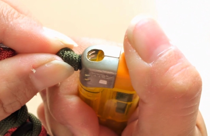 パラコードでヘアゴムの作り方21