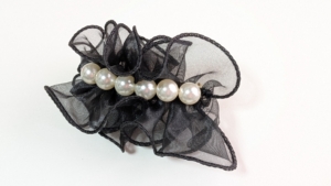 フリルリボンとパールのヘアバレッタの作り方