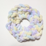 小学生も作れるゆびあみシュシュの作り方