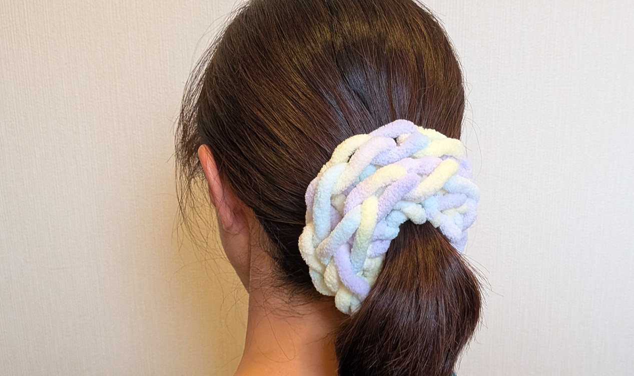 小学生も作れるゆびあみシュシュの作り方