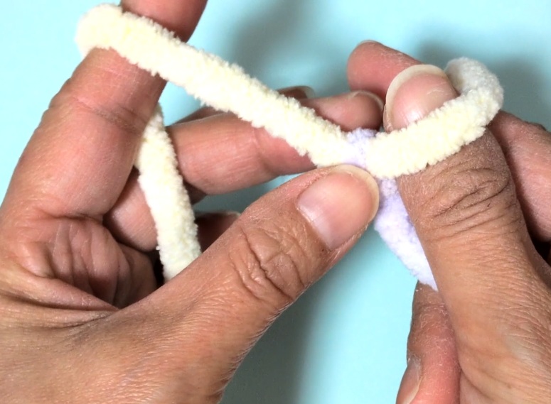 小学生も作れるゆびあみシュシュの作り方6