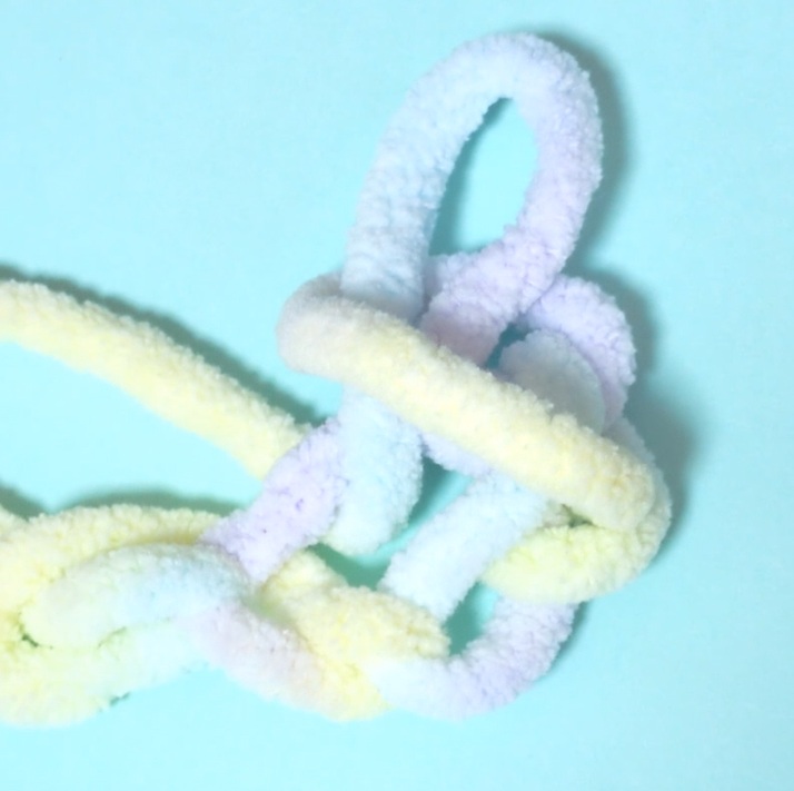 小学生も作れるゆびあみシュシュの作り方12