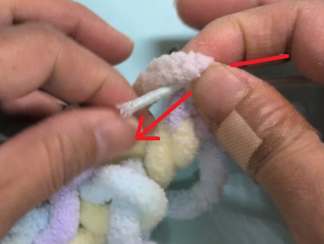 小学生も作れるゆびあみシュシュの作り方19