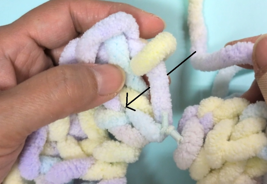 小学生も作れるゆびあみシュシュの作り方25