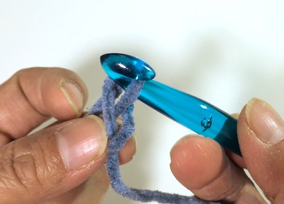 ヘアゴム交換ができる毛糸シュシュの作り方2