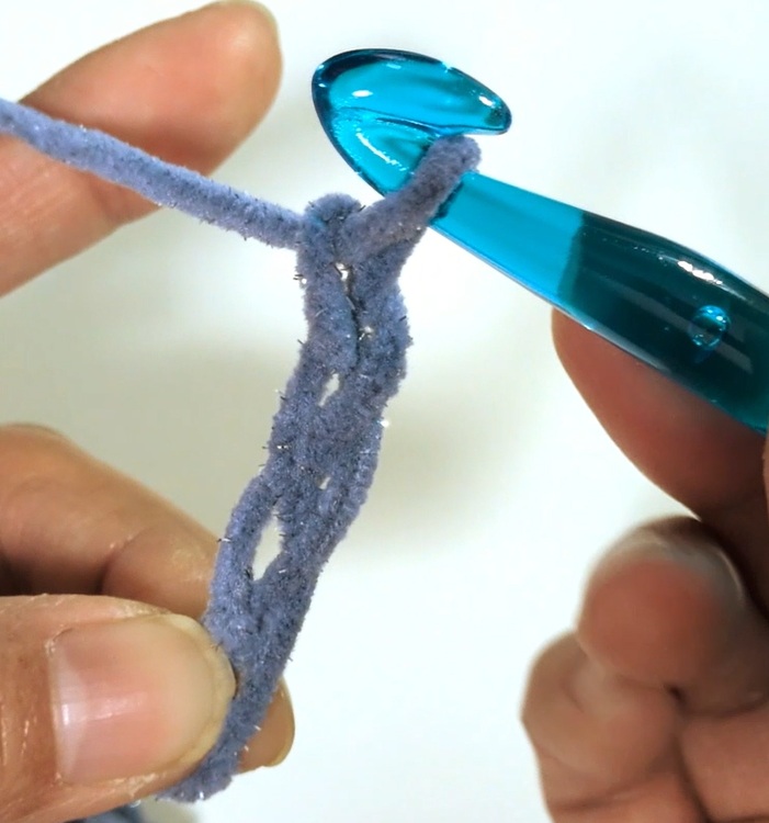 ヘアゴム交換ができる毛糸シュシュの作り方4