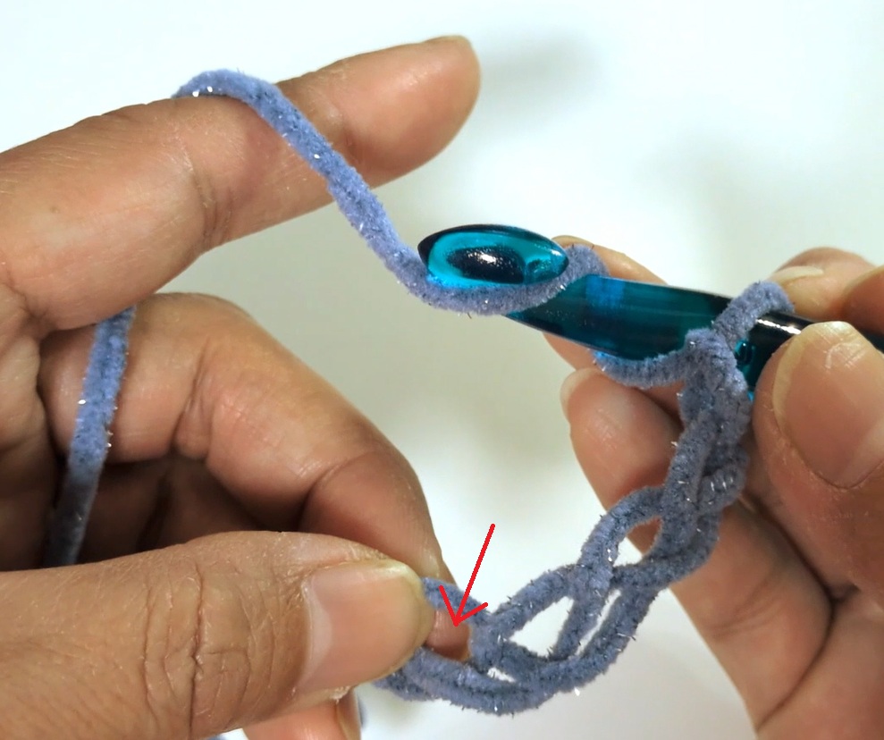 ヘアゴム交換ができる毛糸シュシュの作り方5