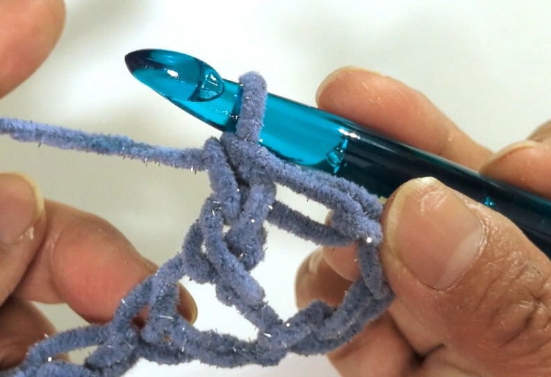 ヘアゴム交換ができる毛糸シュシュの作り方9