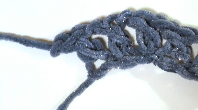 ヘアゴム交換ができる毛糸シュシュの作り方13