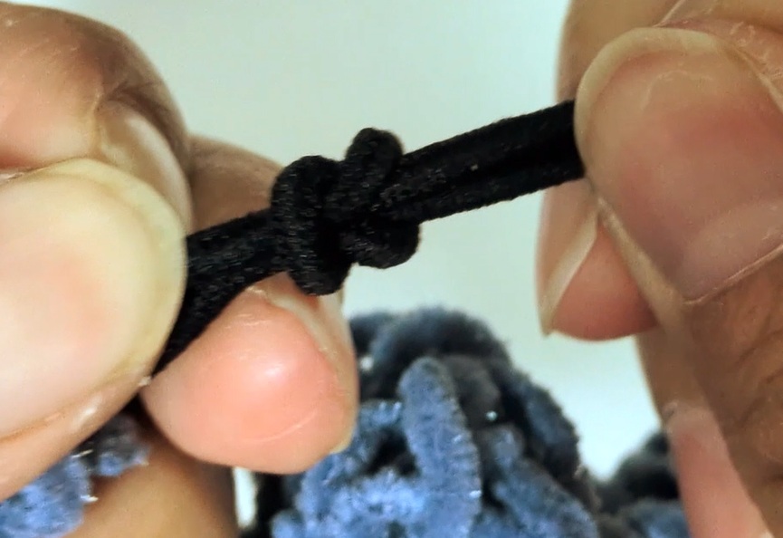 ヘアゴム交換ができる毛糸シュシュの作り方17