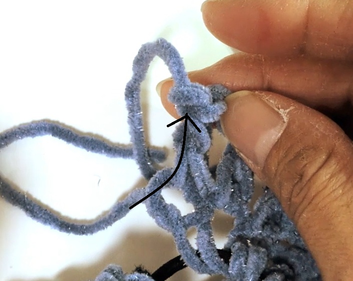 ヘアゴム交換ができる毛糸シュシュの作り方19